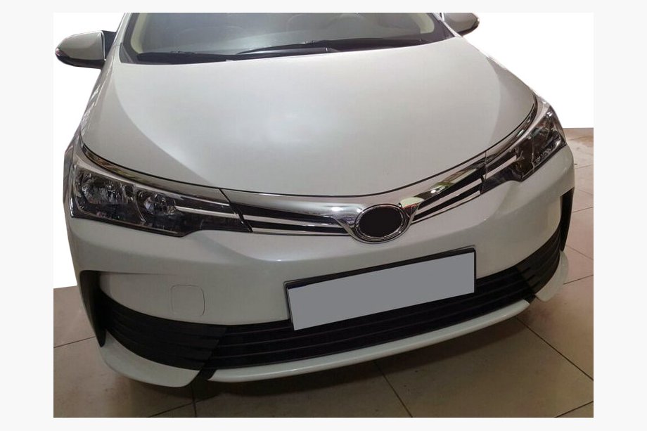 Toyota Corolla 2013-2019 Nakładki na grill chromowane (2017-2019, stal nierdzewna) Image
