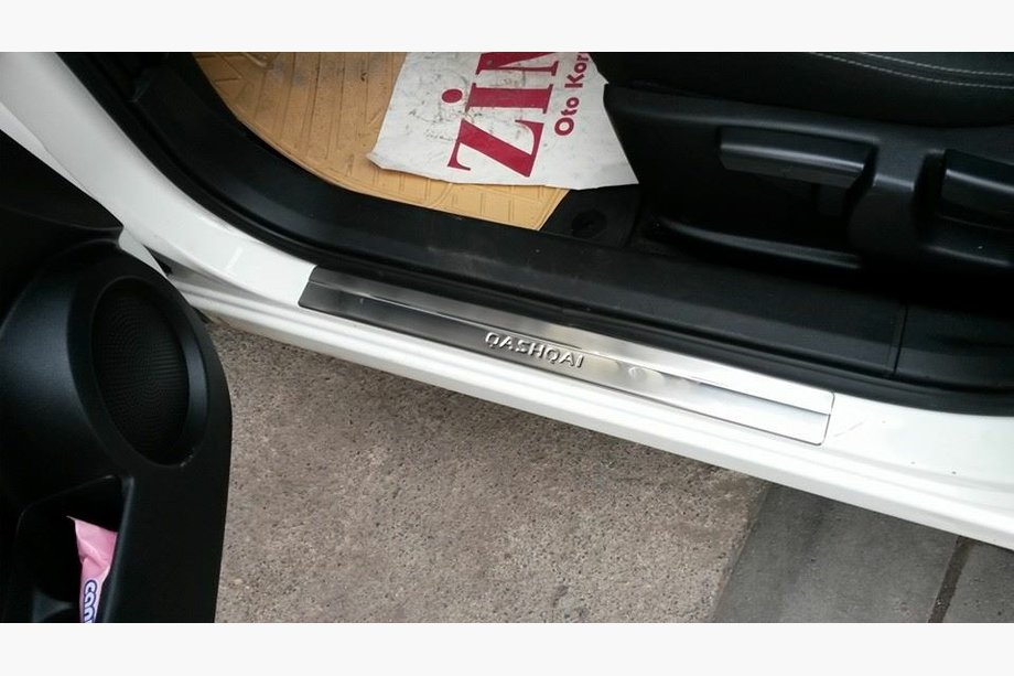 Nissan Qashqai 2010-2014 Nakładki progowe (Omsa, 4 szt, stal nierdzewna) +2 (Długi) Zdjęcia 2