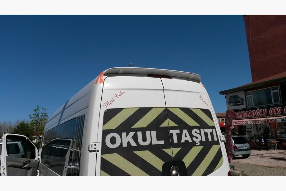 Volkswagen Crafter 2006-2016 Spoiler Anatomik (wąski model, z podkładem do lakierowania) Zdjęcia 7