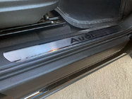 Audi Q5 2008-2017 Nakładki na wewnętrzne progi (4 szt, Carmos) zdjęcia 1