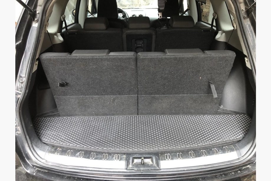 Nissan Qashqai 2010-2014 Dywanik bagażnika do +2 (krótki, EVA, czarny) Image
