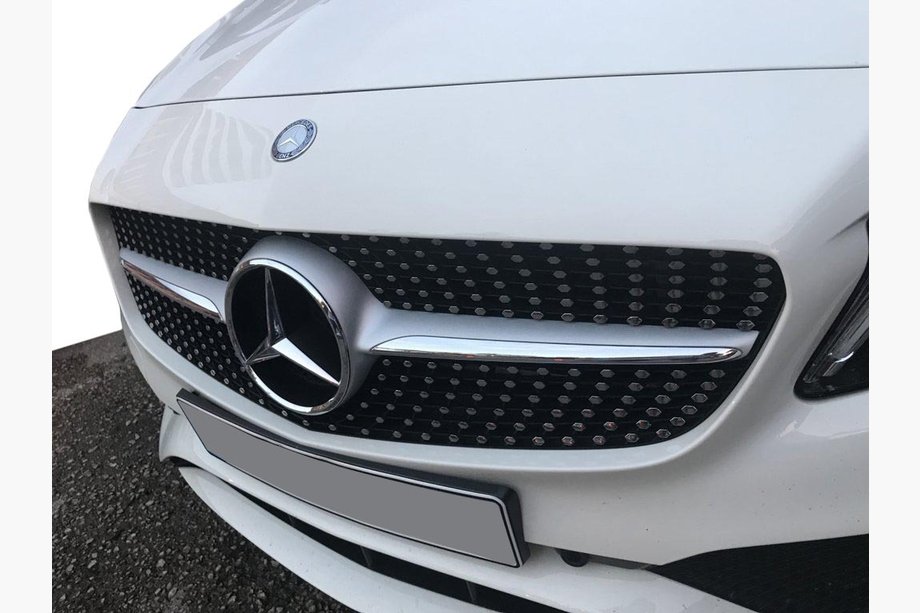 Mercedes C-class W205 2014-2021 Przedni Grill Diamond Silver (do Avantgarde/AMG-Line/C43 AMG) Zdjęcia 7