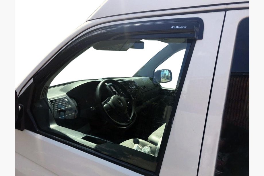 Volkswagen T6 2015-2024 Deflektory Okien (2 szt, MyRacing) Image