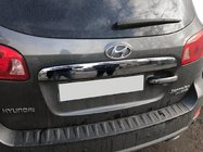 Hyundai Santa Fe 2 2006-2012 Listwa nad tablicą rejestracyjną (stal nierdzewna) zdjęcia 1