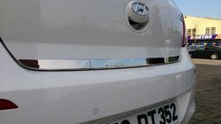 Hyundai I-20 2012-2014 Listwa bagażnika stal nierdzewna zdjęcia 2