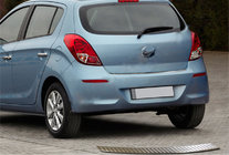 Hyundai I-20 2012-2014 Nakładka na tylny zderzak OmsaLine (stal nierdzewna) zdjęcia 1