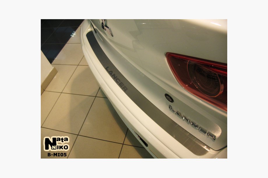 Mitsubishi Lancer X 2008- Nakładka na tylny zderzak bez rantów SD Nataniko (stal nierdzewna) Image