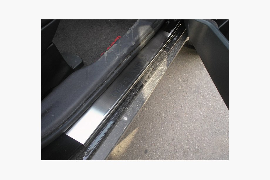 Mitsubishi Outlander 2006-2012 Nakładki progowe Nataniko (4 szt., stal nierdzewna) Premium - Taśma 3M, 0.8 mm Image