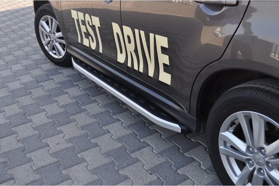 Mitsubishi ASX 2010-2023 Progi boczne Fullmond (2 szt., aluminium) Image