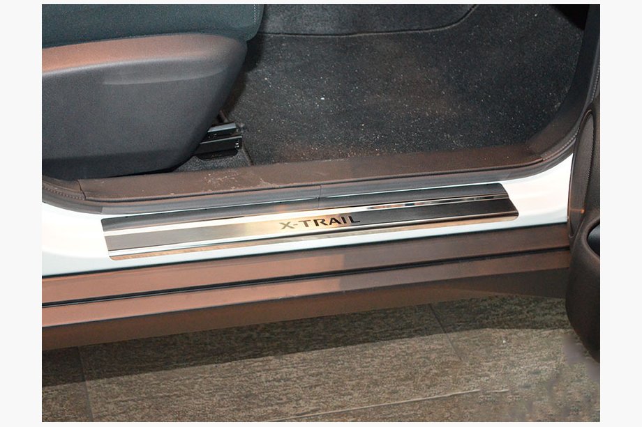 Nissan X-trail T32/Rogue 2014-2021 Nakładki na Progi Nataniko (4 szt., Stal Nierdzewna) Image