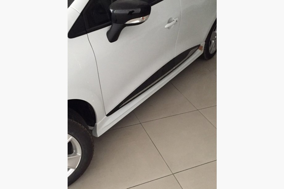 Renault Clio IV 2012-2019 Progi boczne (zagruntowane do malowania) Image