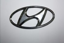 Hyundai Accent 2006-2010 Emblemat Samochodowy Hyundai Accent zdjęcia 1