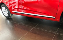 Renault Clio V 2019- Nakładki na Listwy Drzwiowe ze Stali Nierdzewnej Carmos - Turecka Stal Nierdzewna zdjęcia 1