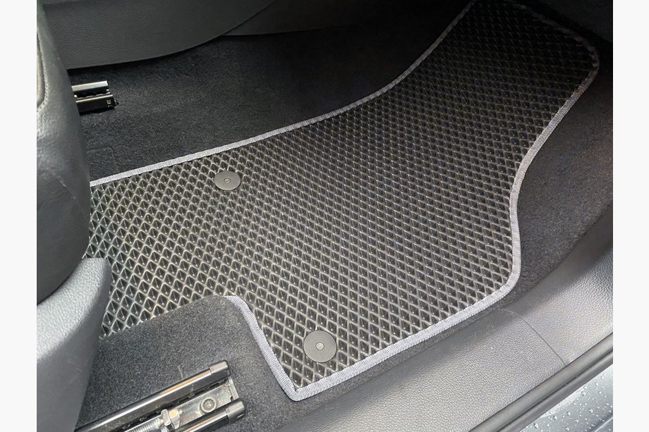 Volkswagen Sharan 2010-2023 Dywaniki poliuretanowe (3 rzędy, EVA, czarne) Image
