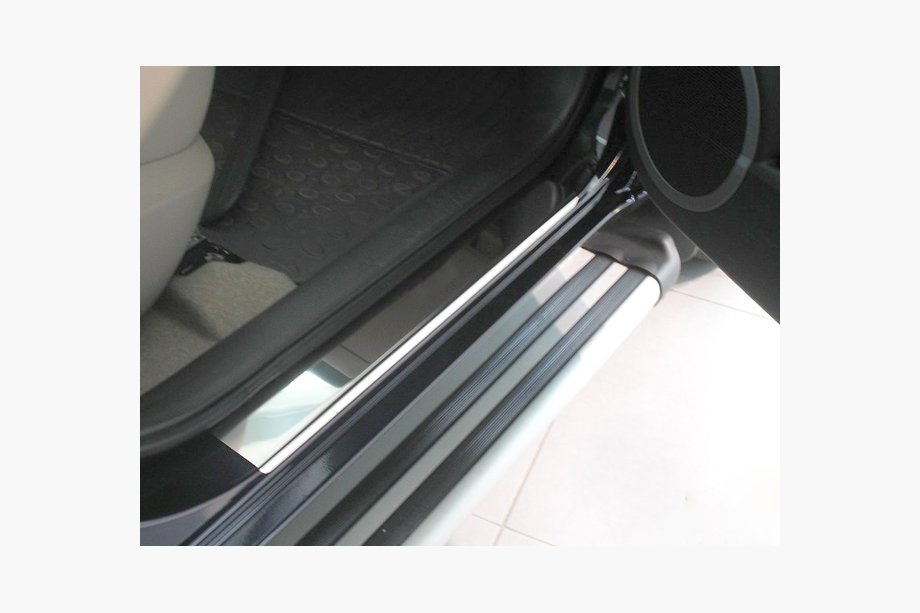 Toyota Rav 4 2006-2013 Nakładki progowe Nataniko (4 szt., stal nierdzewna) Image