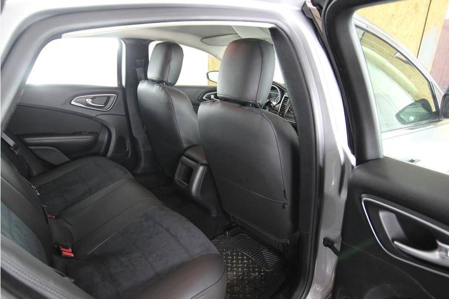 Chrysler 200 II 2014-2017 Pokrowce samochodowe ekoskóra+tkanina+alcantara Antara A001 (pełne wnętrze) Zdjęcia 5