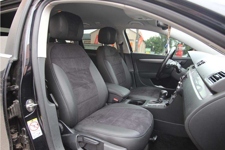Volkswagen Passat B7 2012-2015 Pokrowce samochodowe ekoskóra+tkanina+alcantara Antara A001 (pełne wnętrze) Zdjęcia 1