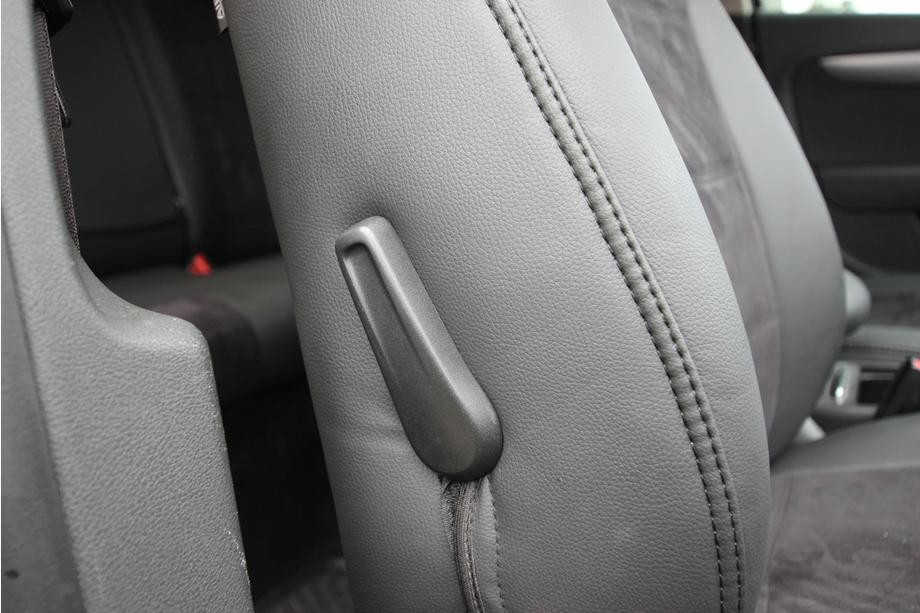 Volkswagen Passat B7 2012-2015 Pokrowce samochodowe ekoskóra+tkanina+alcantara Antara A001 (pełne wnętrze) Zdjęcia 12