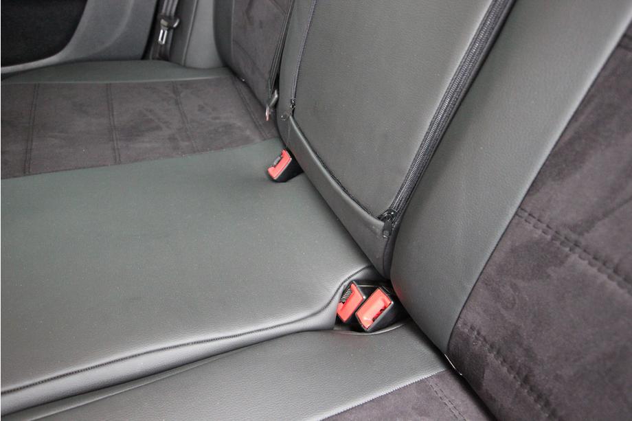 Volkswagen Passat B7 2012-2015 Pokrowce samochodowe ekoskóra+tkanina+alcantara Antara A001 (pełne wnętrze) Zdjęcia 13
