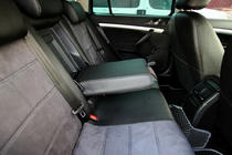 Skoda Octavia II A5 2006-2010 Pokrowce samochodowe ekoskóra+tkanina+alcantara Antara A001 (pełne wnętrze) zdjęcia 4