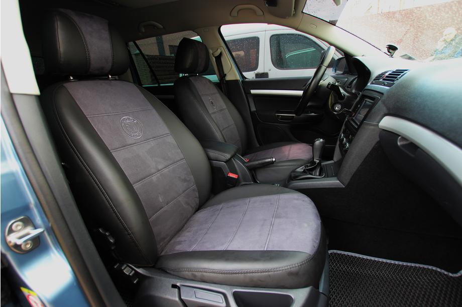 Skoda Octavia II A5 2006-2010 Pokrowce samochodowe ekoskóra+tkanina+alcantara Antara A001 (pełne wnętrze) Image