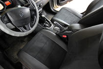 Renault Megane III 2009-2016 Pokrowce samochodowe ekoskóra+tkanina+alcantara Antara A001 (pełne wnętrze) zdjęcia 5