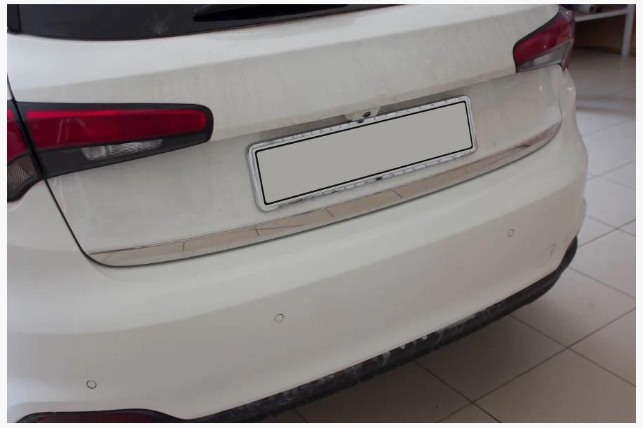 Fiat Tipo Cross 2021- Listwa bagażnika stal nierdzewna Carmos - Turecka Stal Nierdzewna Image
