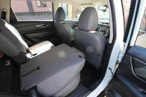 Nissan X-trail T32/Rogue 2014-2021 Pokrowce Samochodowe Skóra Ekologiczna+Tkanina+Alcantara Antara A0013 (Komplet) zdjęcia 5
