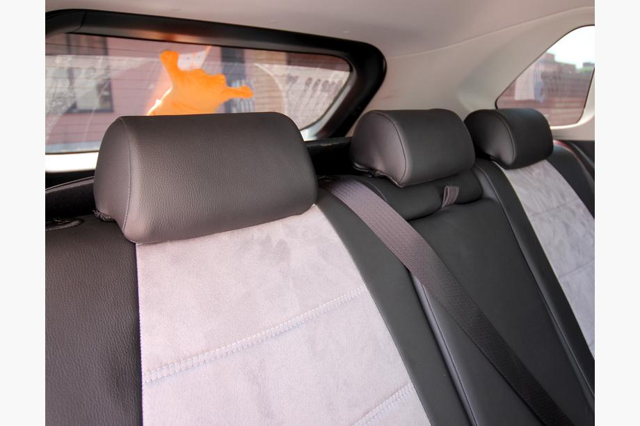 Toyota Rav 4 2019–2025 Pokrowce Samochodowe Skóra Ekologiczna+Tkanina+Alcantara Antara A0010 (Komplet) Zdjęcia 10