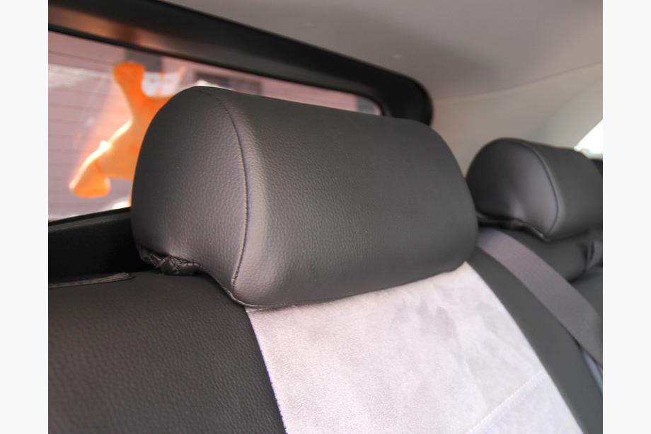 Toyota Rav 4 2019–2025 Pokrowce Samochodowe Skóra Ekologiczna+Tkanina+Alcantara Antara A0010 (Komplet) Zdjęcia 9