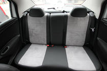 Citroen C-Elysee 2013-2022 Pokrowce Samochodowe Skóra Ekologiczna+Tkanina+Alcantara Antara A0010 (Komplet) zdjęcia 4