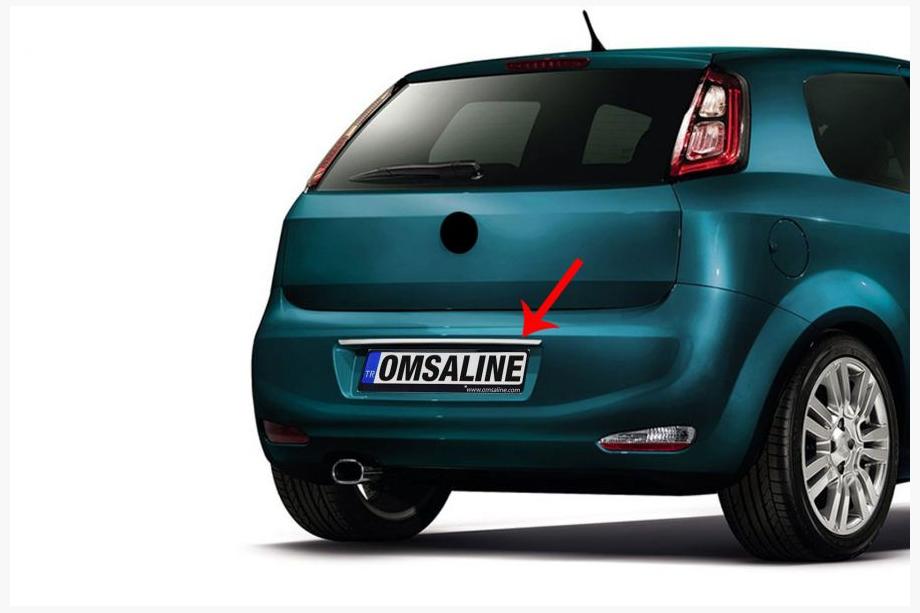 Fiat Punto Grande/EVO 2006-2018 Listwa chromowana nad tablicą rejestracyjną (stal nierdzewna) Image