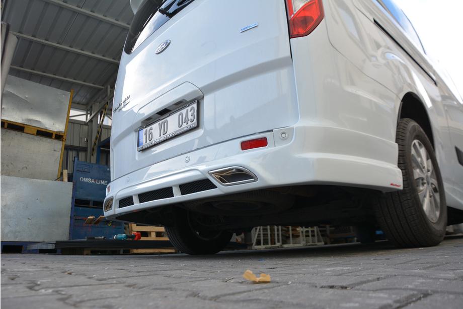 Ford Custom 2013-2022 Nakładka na tylny zderzak (gruntowana do lakierowania) Image