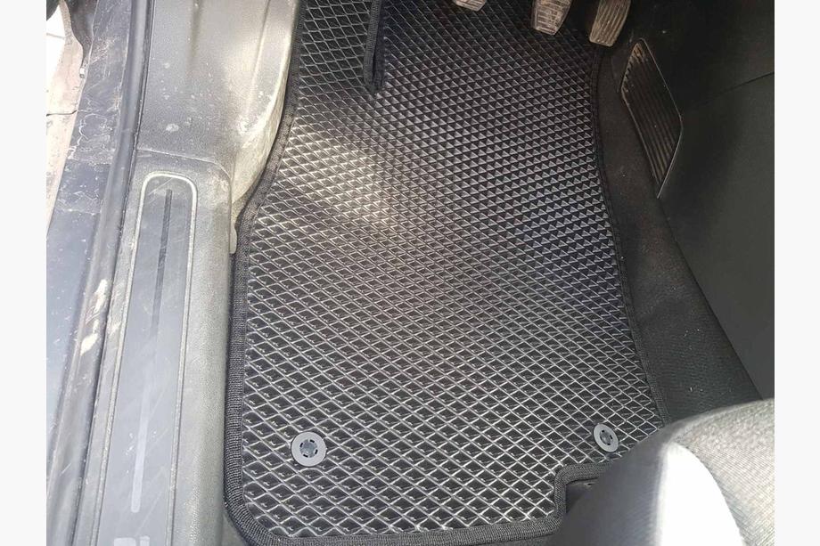 Fiat Punto Grande/EVO 2006-2018 Dywaniki EVA (czarne) Image