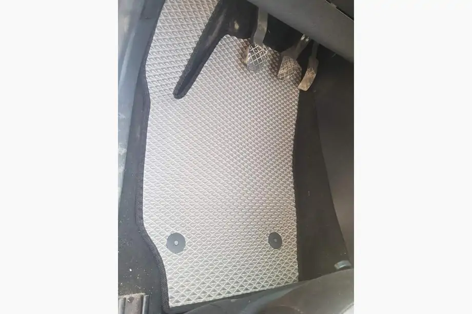 Skoda Fabia 2007-2014 Dywaniki EVA (Szare) Image