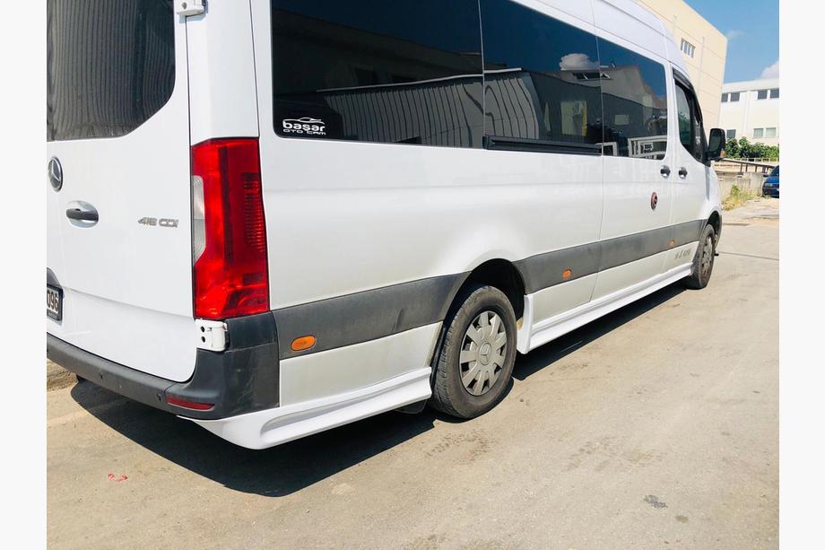 Mercedes Sprinter W907/W910 2018- Zestaw progów (z podkładem do lakierowania) L3 - Long (do tuningu zderzaka) Image