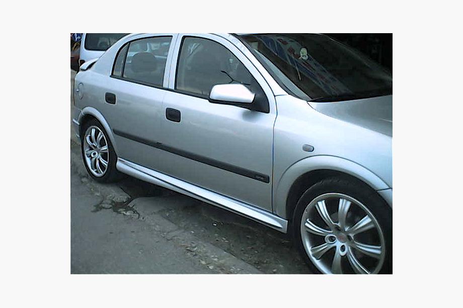 Opel Astra G classic 1998-2012 Progi Boczne Sedan (zagruntowane do lakierowania) Image