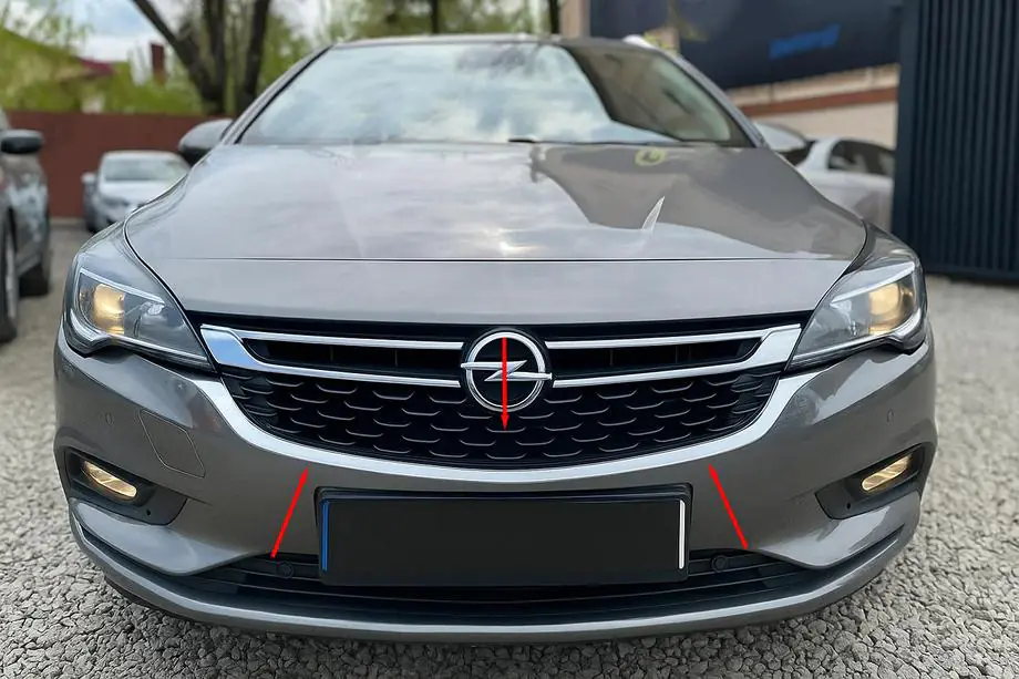 Opel Astra K 2016-2021 Obramowanie przedniego grilla (stal nierdzewna) Image