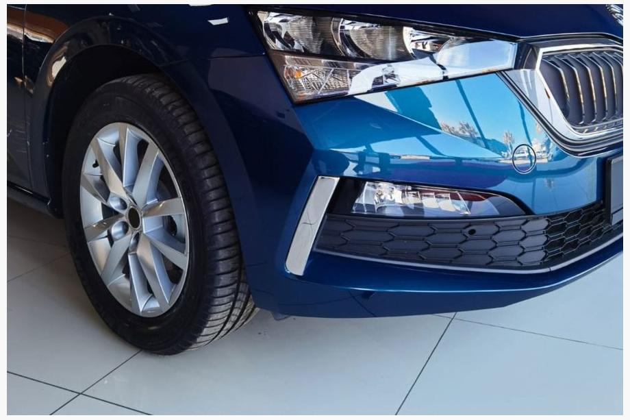 Skoda Scala 2018- Chromowane nakładki na światła przeciwmgielne (2 szt, stal nierdzewna) Image