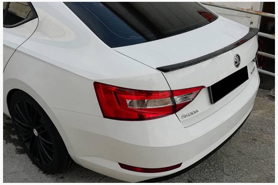 Skoda Superb 2015-2024 Spoiler Lip (Omsa, czarny) Image
