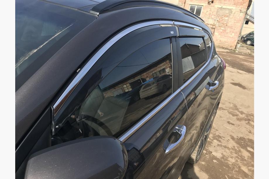 Hyundai Tucson TL 2016-2021 Deflektory szyb z listwą chromowaną (4 szt, Niken) Image