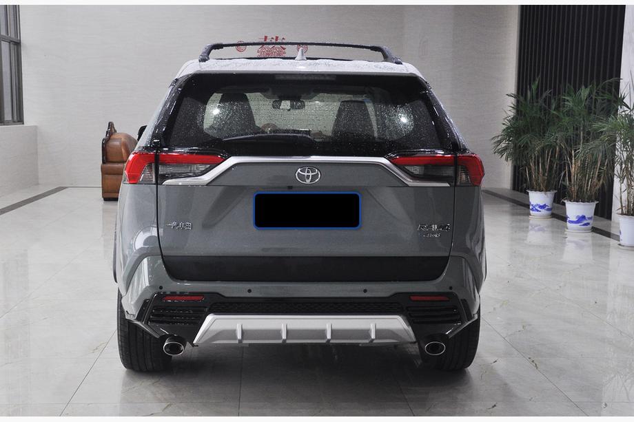 Toyota Rav 4 2019–2025 Tylny zderzak TRD Image
