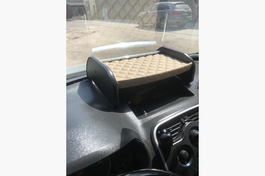 Renault Kangoo 2008–2020 Półka na Deskę Rozdzielczą Beżowa Image