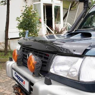 Deflektor maski (EuroCap) Hyundai Galloper 1997-2003 zdjęcia 3