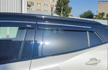 Peugeot 2008 2019- Deflektory szyb z listwą chromowaną (4 szt, Niken) zdjęcia 2