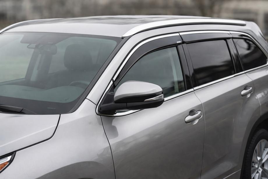 Toyota Highlander 2013-2019 Deflektory szyb z listwą chromowaną (4 szt, Niken) Image