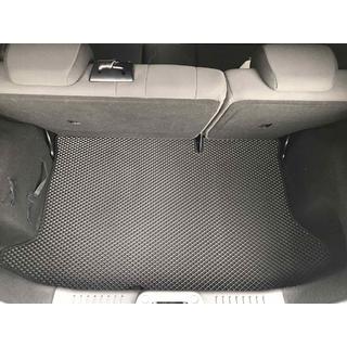 Mata bagażnika HB (EVA, Czarna) Ford Fiesta 2008-2017 zdjęcia 2