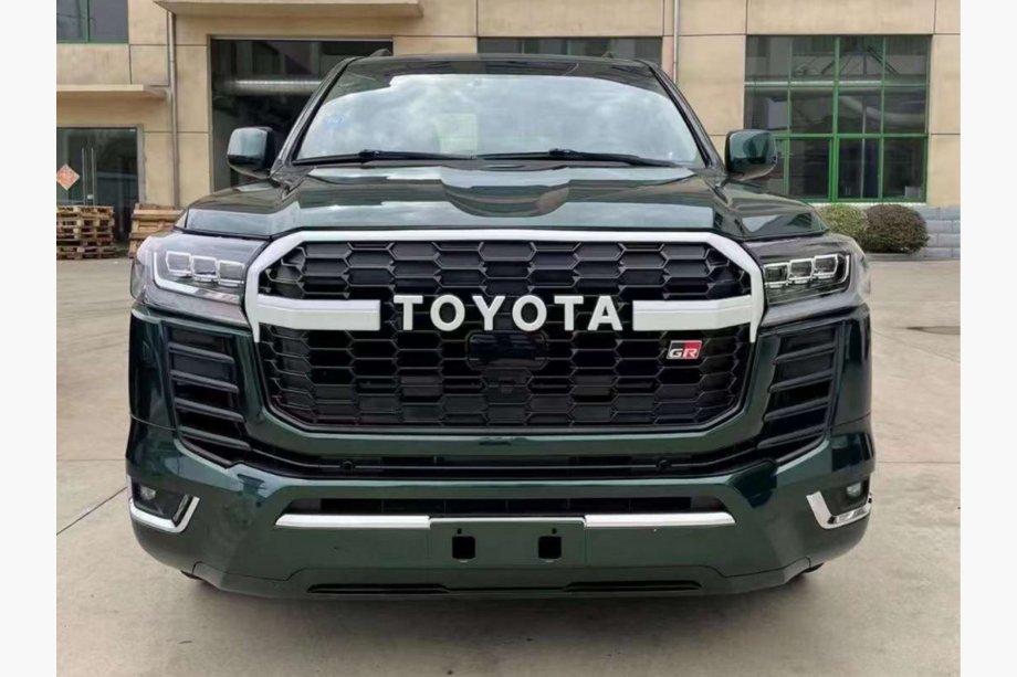 Toyota Land Cruiser 200 2007-2021 Zestaw restylingowy do LC 300 GR Image
