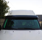 Iveco Daily 2014- Daszek na przednia szybe V2 (czarny polysk, 5mm) zdjęcia 3