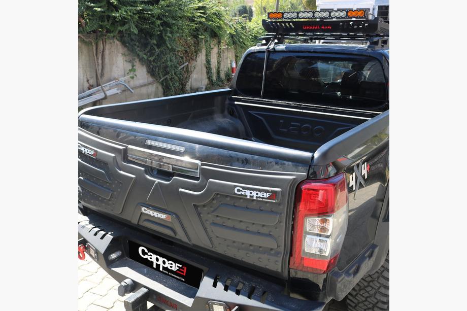 Mitsubishi L200 2015-2024 Nakladka na krawedz burty (3 szt.) Image